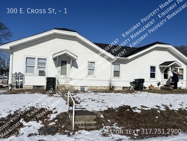 300 E Cross St-Unit -1 in Anderson, IN - Building Photo - Building Photo