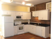 15 N Pleasant St, Unit 2S in Amherst, MA - Foto de edificio - Building Photo