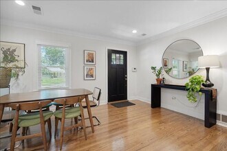 847 S Mendenhall Rd in Memphis, TN - Building Photo - Building Photo