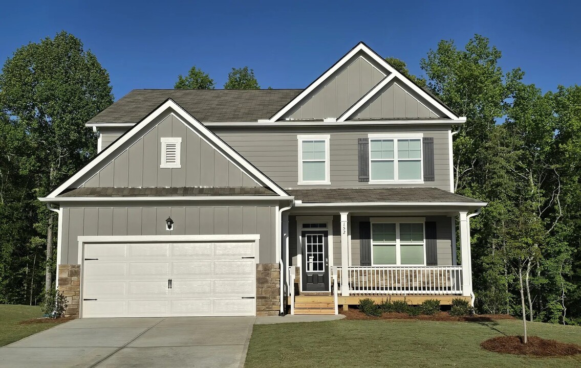 152 Brookfield Dr in Braselton, GA - Foto de edificio
