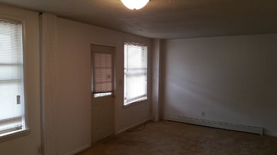 114 1st Ave SW in Chisholm, MN - Building Photo - Building Photo