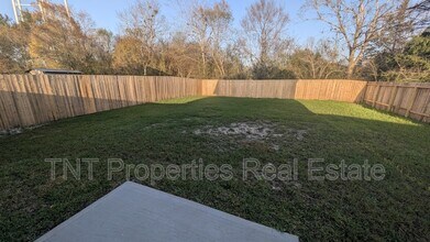 411 Sandall St in Navasota, TX - Building Photo - Building Photo