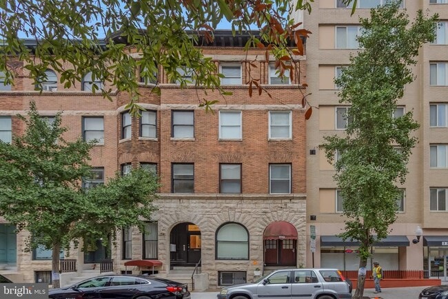 property at 1113 N Calvert St