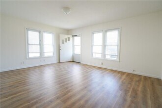 5516 Joe Sayers Ave in Austin, TX - Building Photo - Building Photo