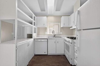 157 1st Ave in Pacifica, CA - Building Photo - Building Photo