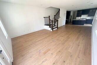 933 W Holly St in Fayetteville, AR - Building Photo - Building Photo