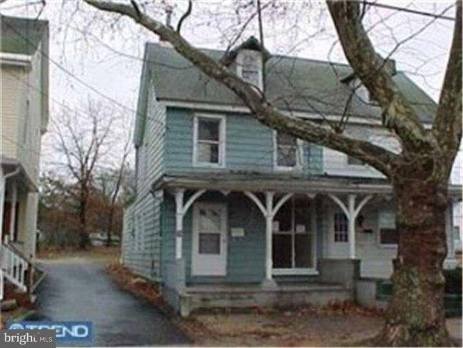 property at 204 Washington St