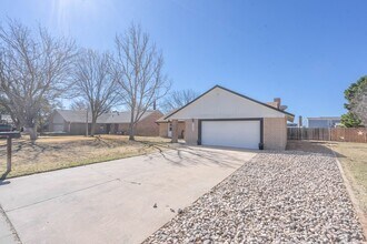 1227 Roanoke Dr in Odessa, TX - Building Photo - Building Photo