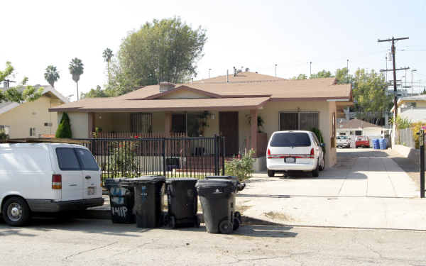 1419 Tamarind Ave in Los Angeles, CA - Building Photo