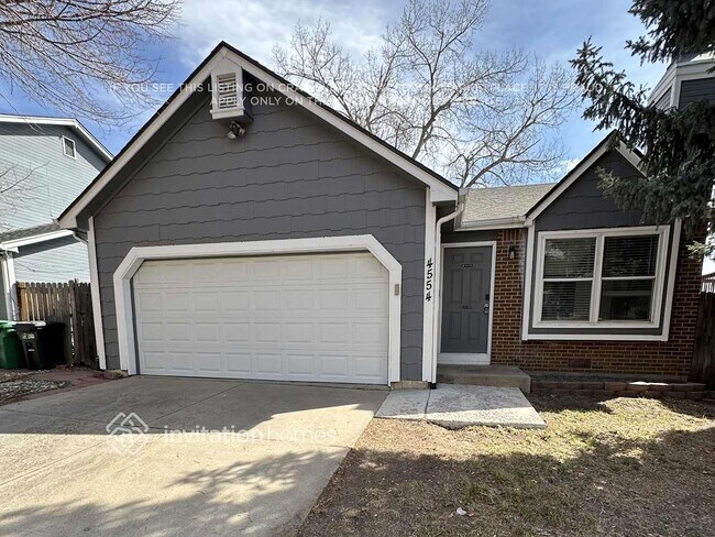 4554 S Richfield St in Aurora, CO - Foto de edificio - Building Photo