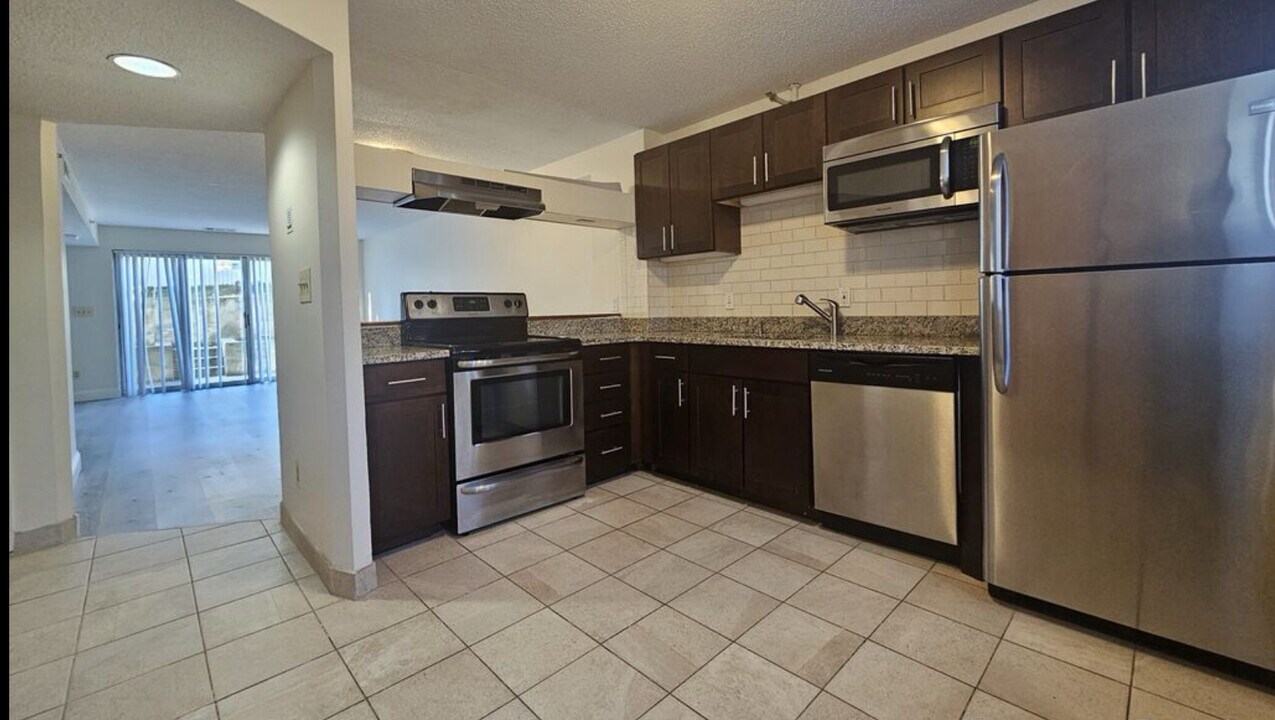 144 North Beacon St, Unit 2 in Boston, MA - Building Photo