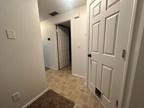 15970 SW Roth Dr in Beaverton, OR - Building Photo - Building Photo