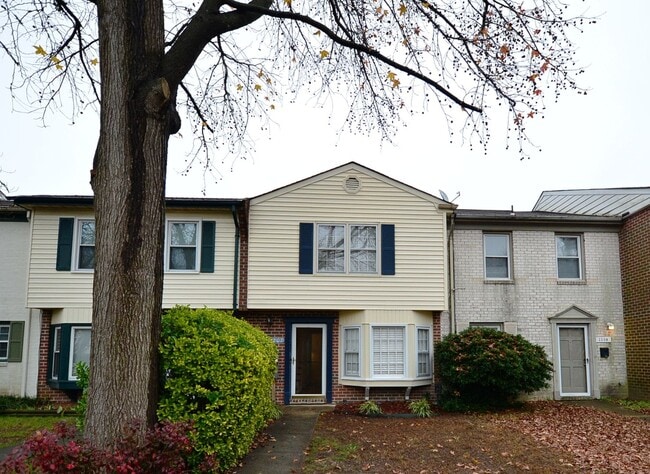 2207 Sedgewick Dr in Virginia Beach, VA - Foto de edificio - Building Photo