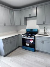 1546 Silver St, Unit 2 in Bronx, NY - Building Photo - Building Photo