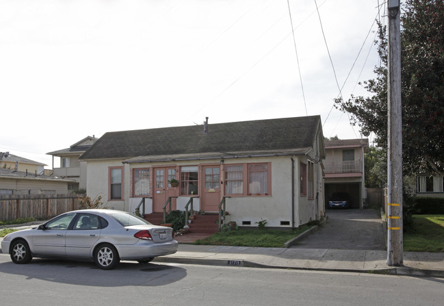 1170-1172 2nd St in Monterey, CA - Building Photo - Building Photo