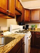 468 Park Dr, Unit c1 in Boston, MA - Building Photo - Building Photo