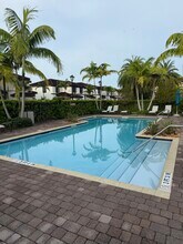5033 Kobus Ter in Davie, FL - Building Photo - Building Photo