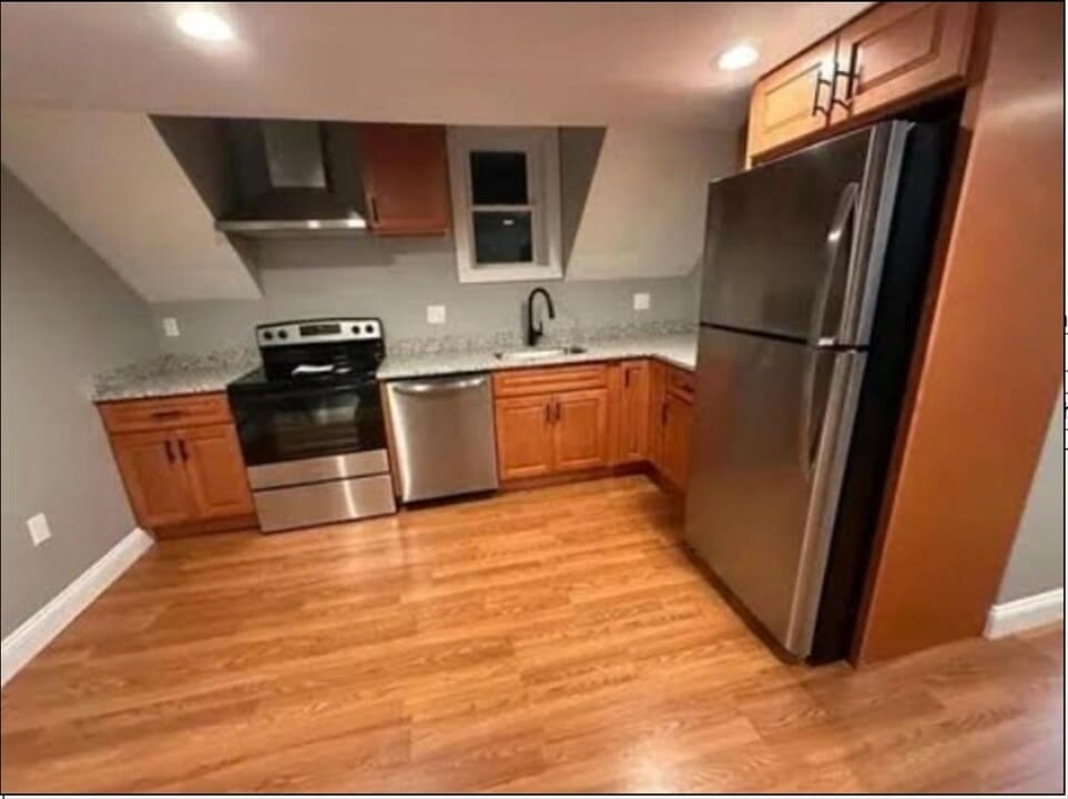 59 Linden St in Whitman, MA - Building Photo