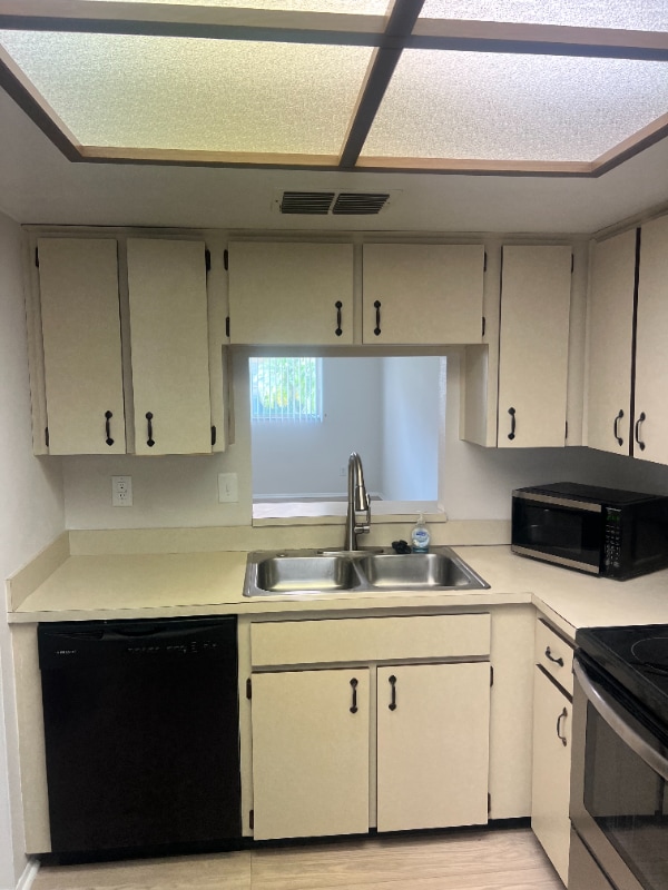 2460 Northside Dr in Clearwater, FL - Building Photo - Building Photo