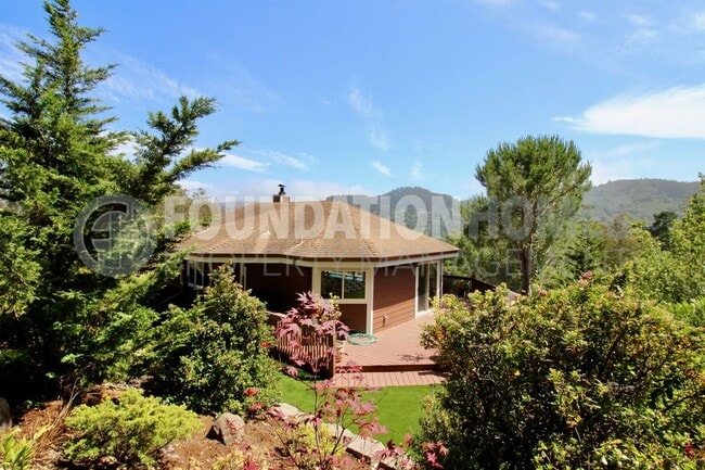 property at 817 Ridgeview Dr