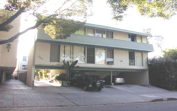 1114 N Flores St in West Hollywood, CA - Building Photo - Building Photo