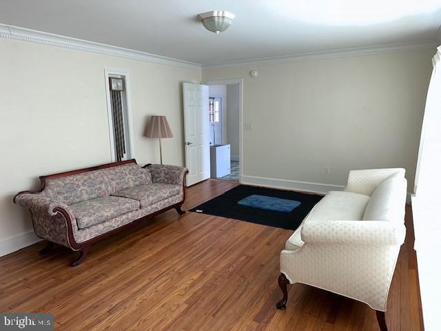 property at 615 N Washington St