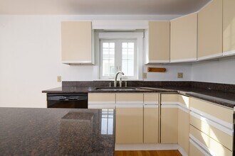14 Skehan St in Somerville, MA - Building Photo - Building Photo