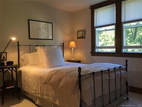 14 New Preston Hill Rd in Washington, CT - Building Photo - Building Photo