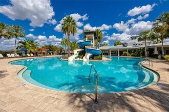 5556 Summer Sunset Dr in Apollo Beach, FL - Building Photo - Building Photo