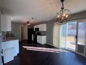 8932 Southwick Dr in Austin, TX - Building Photo - Building Photo
