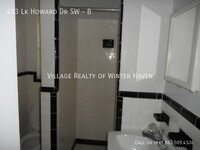 493 Lake Howard Dr SW in Winter Haven, FL - Building Photo - Building Photo