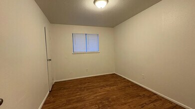 2416 Queensbury Rd in Moore, OK - Building Photo - Building Photo