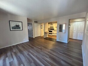 56856 Enterprise Dr in Sunriver, OR - Building Photo - Building Photo