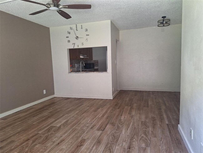 10037 Winding Lake Rd in Sunrise, FL - Building Photo - Building Photo