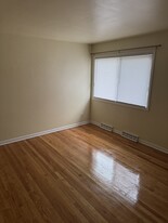 6262 S Robert Ave in Cudahy, WI - Building Photo