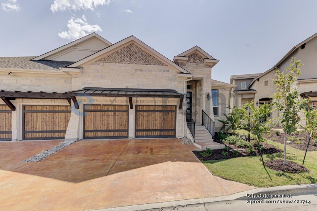 436 Cartwheel Bend in Lakeway, TX - Foto de edificio