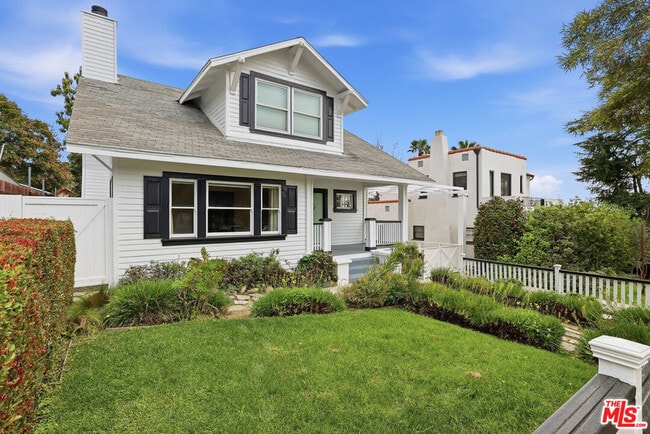 5226 Rockland Ave in Los Angeles, CA - Building Photo - Building Photo