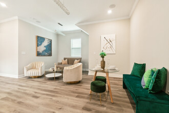 2323 Leonidas St, Unit Beautiful Shared Living in New Orleans, LA - Foto de edificio - Building Photo