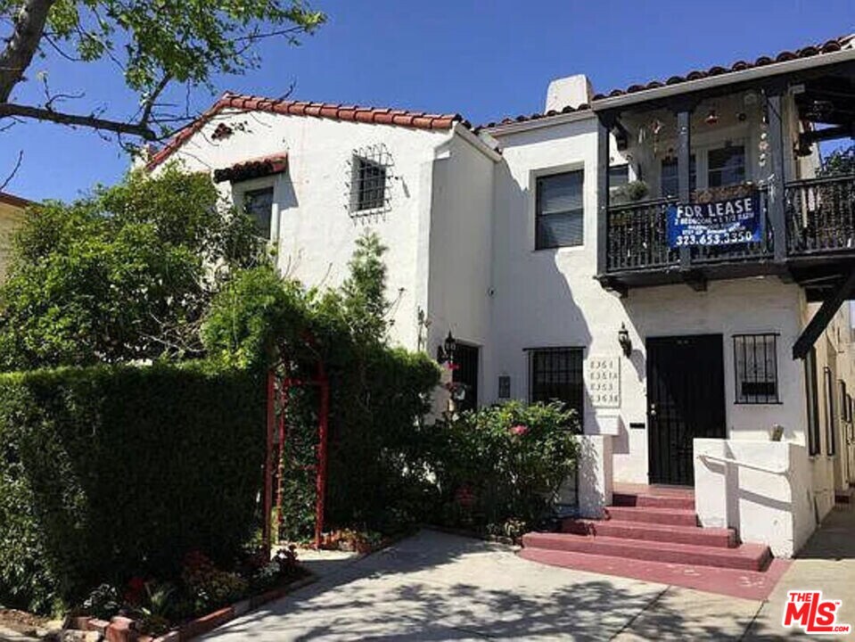 8361 Blackburn Ave in Los Angeles, CA - Building Photo