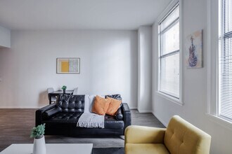 1 W 4th St in Cincinnati, OH - Building Photo - Building Photo