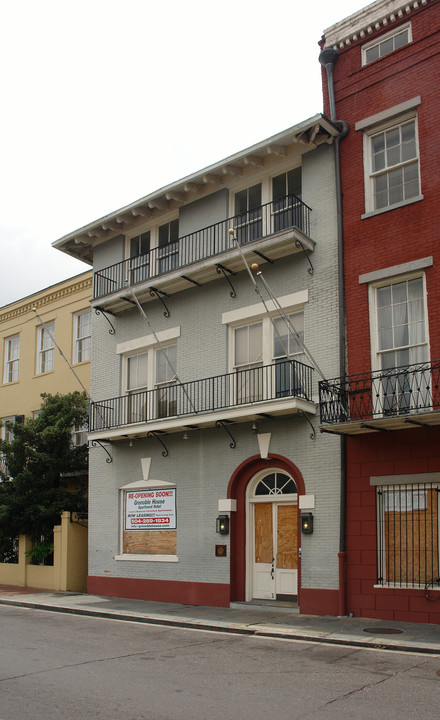 331 Dauphine St in New Orleans, LA - Building Photo