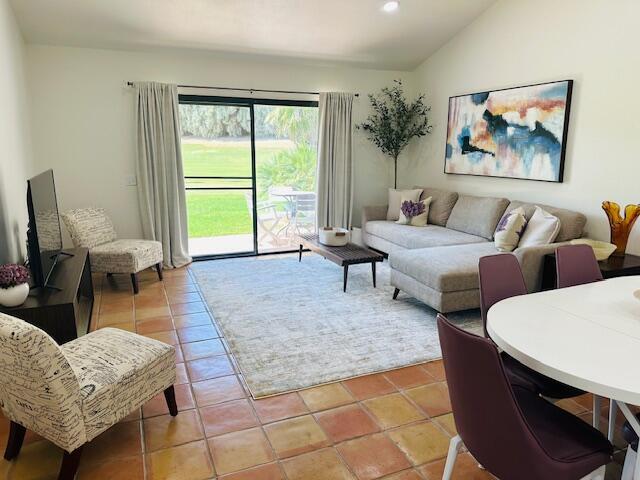 40511 Pebble Beach Cir in Palm Desert, CA - Building Photo