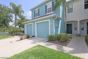 3629 Pine Oak Cir in Ft. Myers, FL - Building Photo