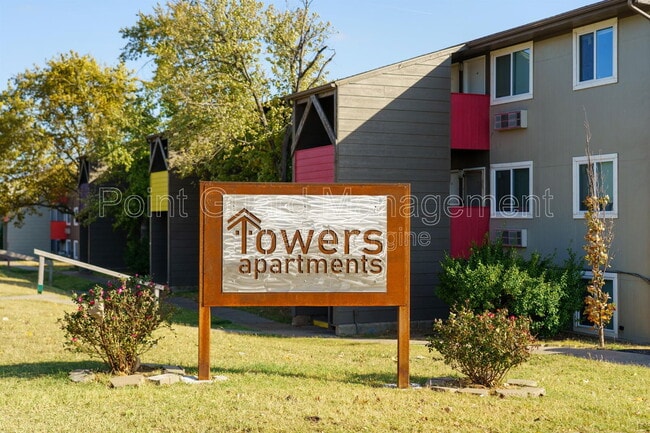 property at 1212 S Longfellow St