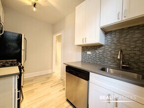 2327 N Rockwell St in Chicago, IL - Building Photo - Building Photo