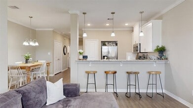 2135 Big River St in College Station, TX - Foto de edificio - Building Photo