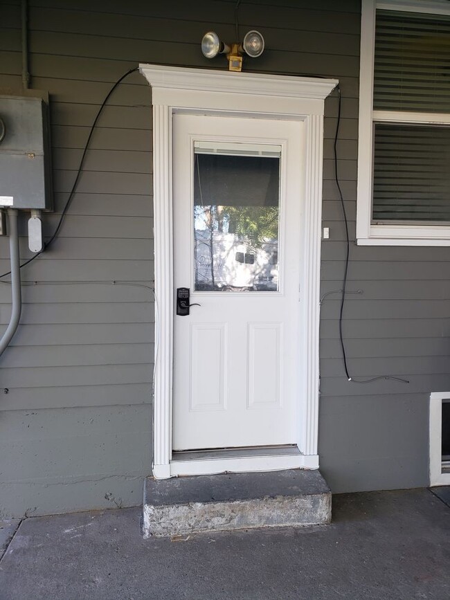3425 Owen St in Ammon, ID - Foto de edificio - Building Photo