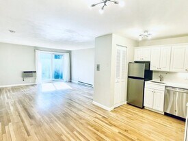 39 Englewood Ave in Boston, MA - Building Photo