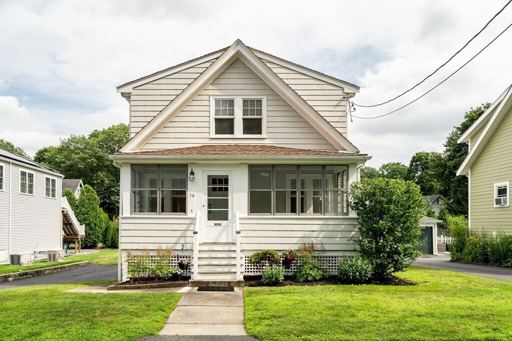 79 Grant St in Lexington, MA - Building Photo