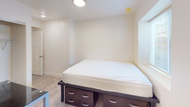 912-914 Mary St in Ann Arbor, MI - Building Photo - Building Photo